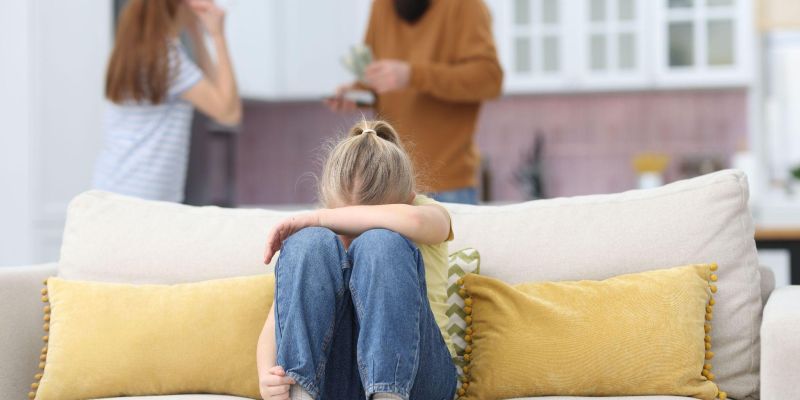 Divorce fighting over child support